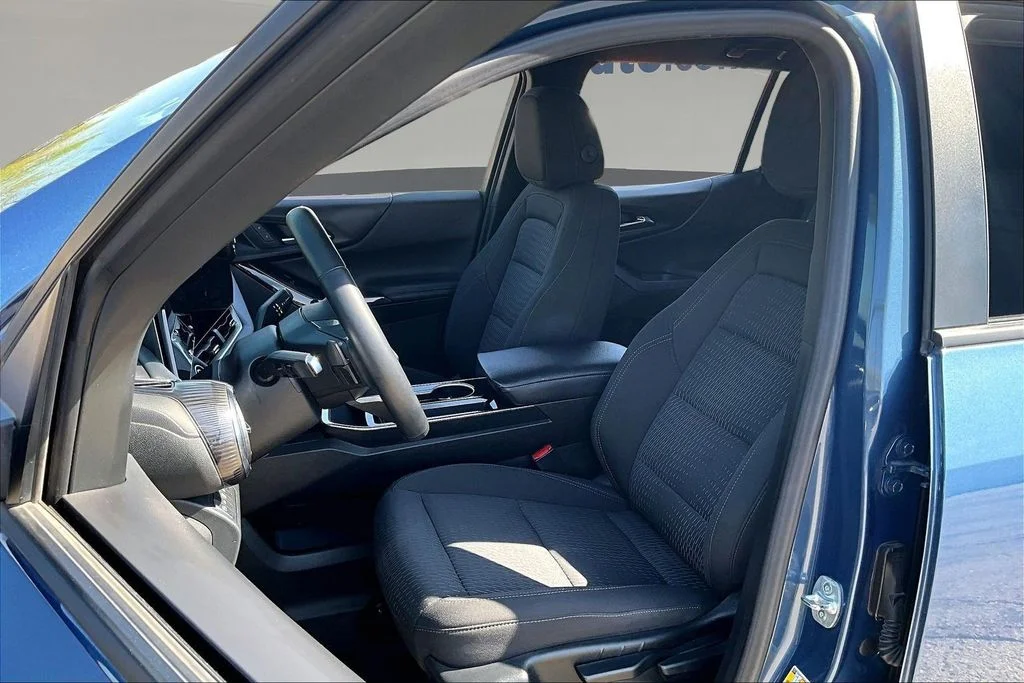 Used 2025 Blue Chevrolet LT image 24