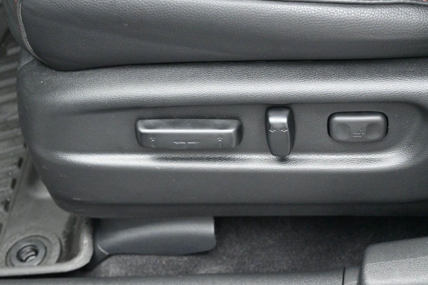 Used 2025 White Honda Black Edition image 13