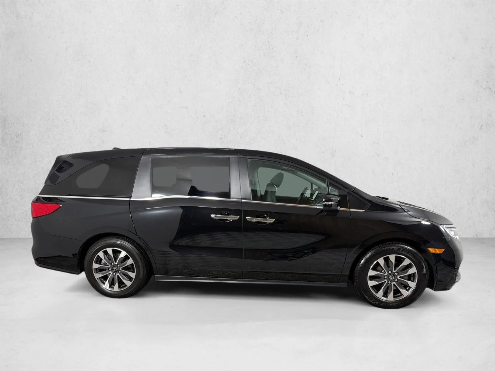Used 2023 Black Honda EX-L image 3
