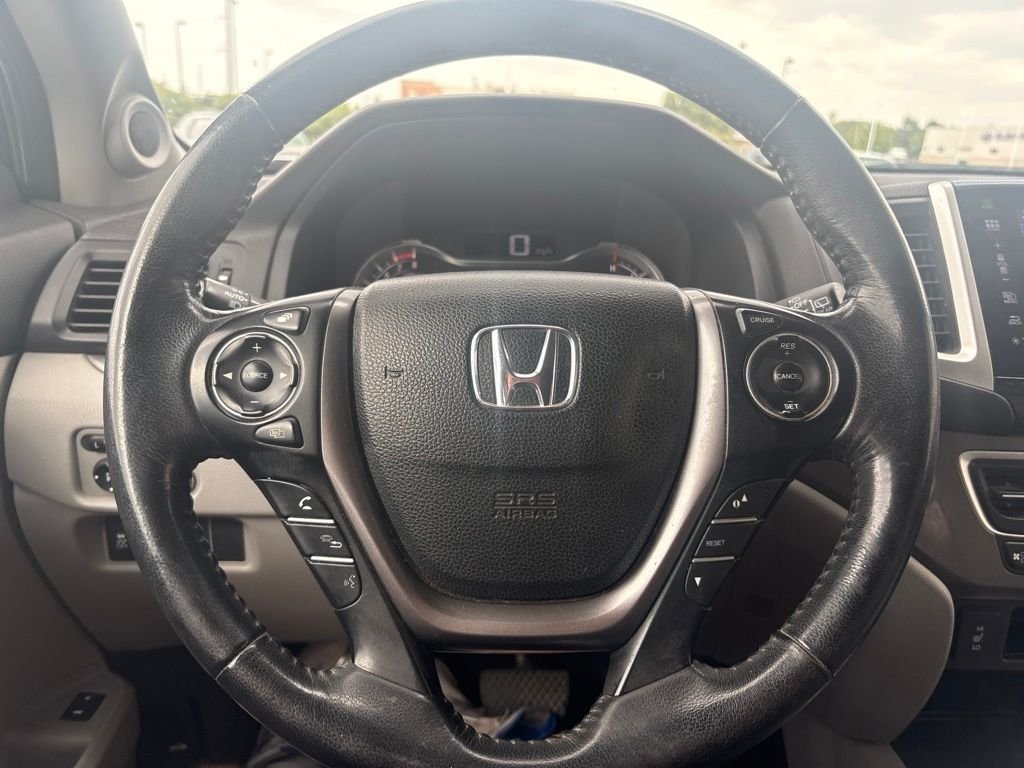 Used 2016 Gray Honda EX-L image 15