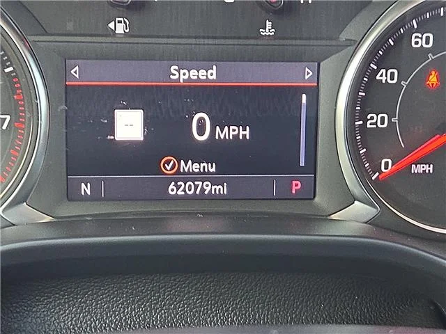 Used 2023 Sterling Metallic GMC SLT Front-Wheel Drive image 17