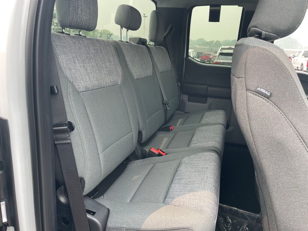 New 2026 Oxford White Ford XLT image 19