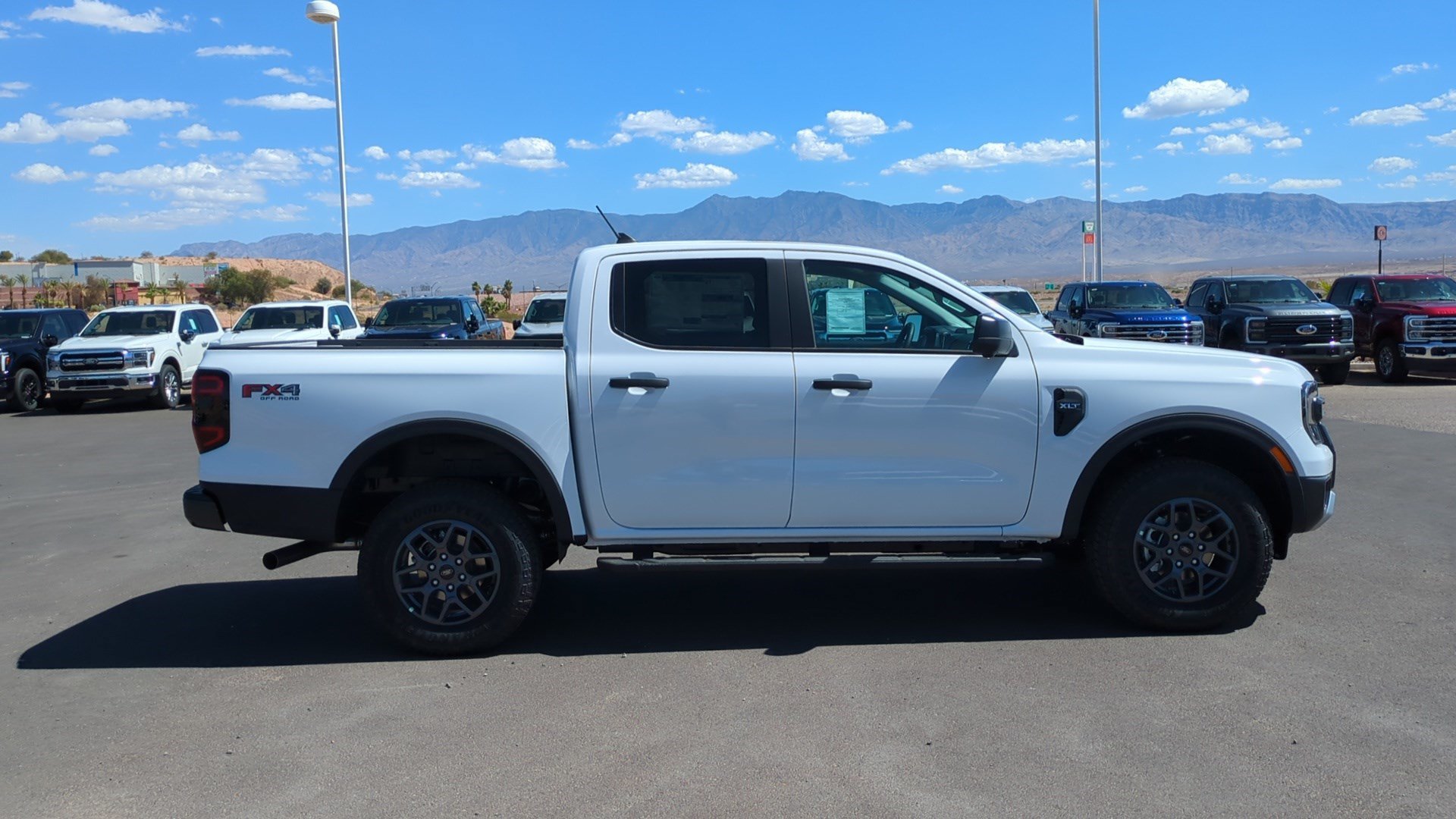 New 2026 Oxford White Ford XLT image 2