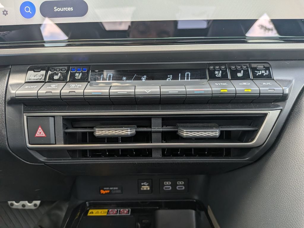 Used 2025  Toyota XSE image 21