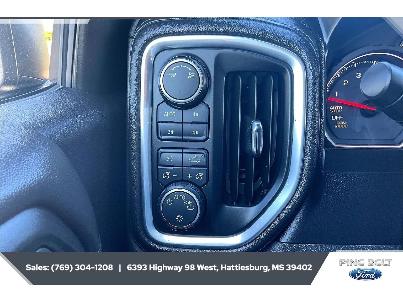Certified Used 2019 Northsky Blue Metallic Chevrolet LT Trail Boss image 23
