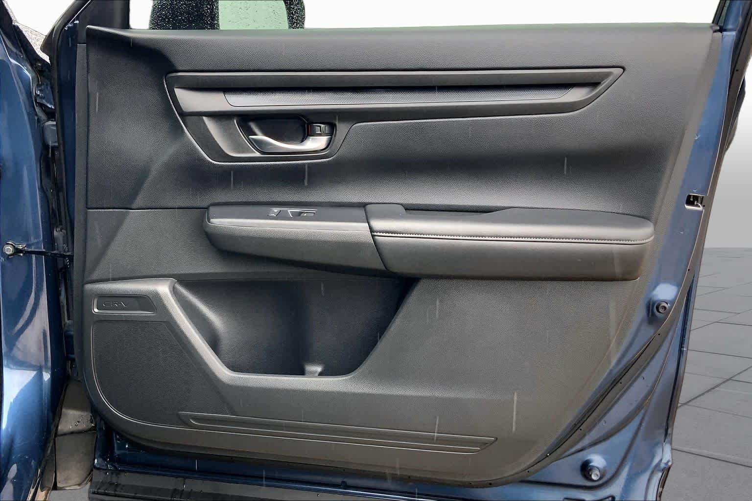 2023 Honda CR-V LX - Photo 22