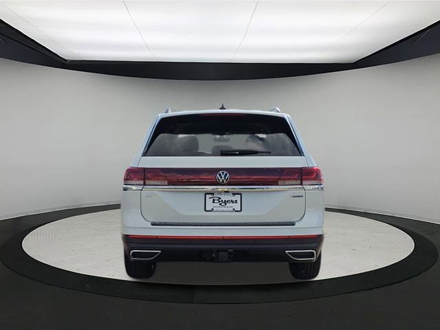New 2026 Opal White Pearl Volkswagen 2.0T SE w/Technology image 6