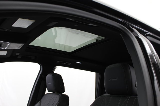 New 2026 Ebony Twilight Metallic Buick Avenir image 28