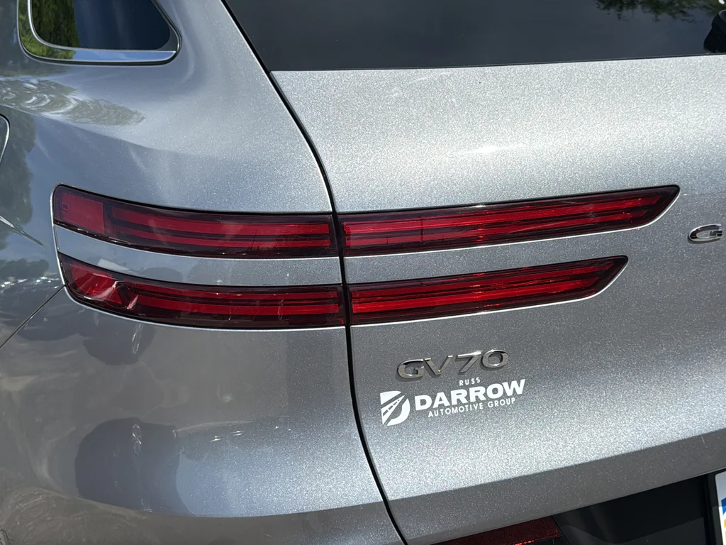 Used 2023 Silver Genesis 2.5T image 28