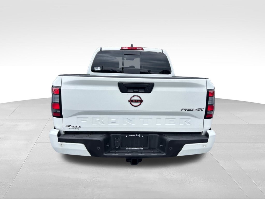 Used 2023 White Nissan PRO-4X image 4