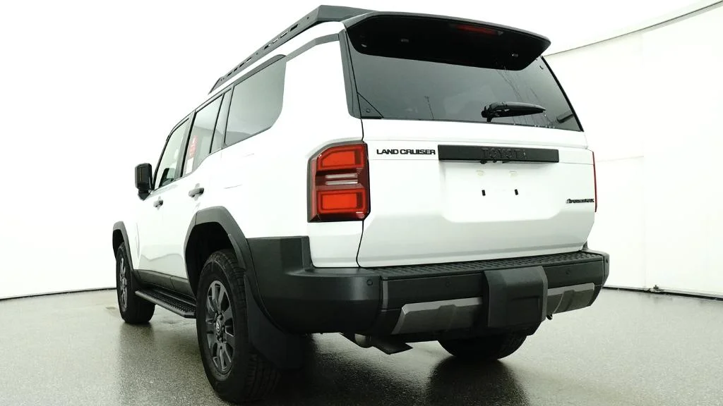 New 2027 Wind Chill Pearl Toyota Land Cruiser image 38