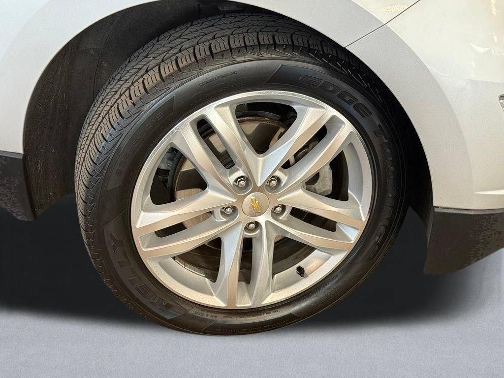 Used 2019 Silver Chevrolet Premier image 19