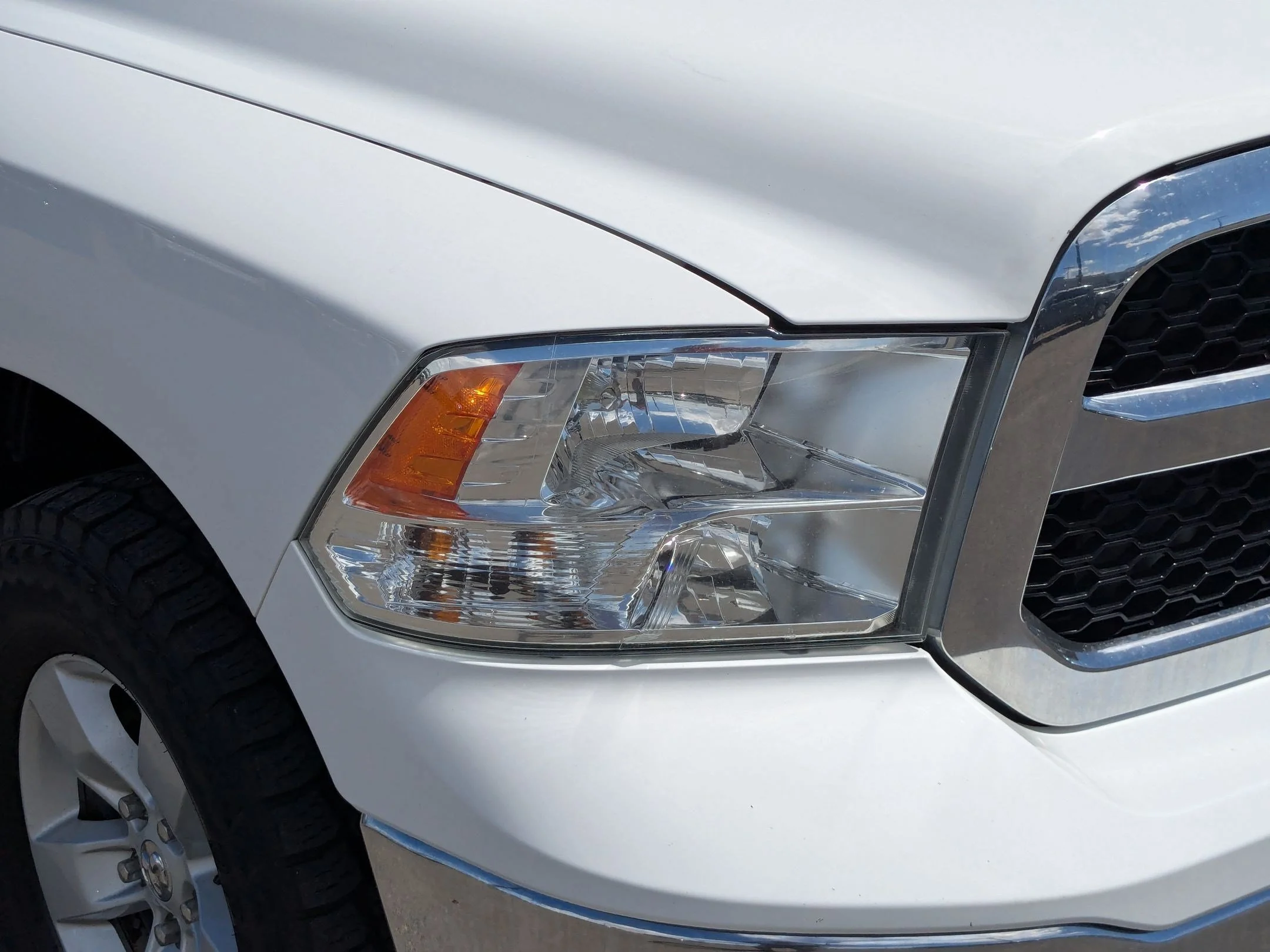 Used 2019 Bright White Clearcoat Ram Tradesman image 10