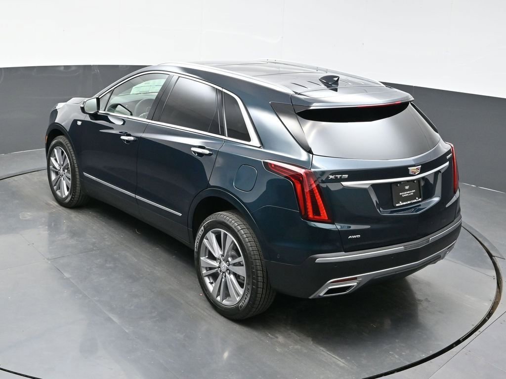 Used 2026 Emerald Lake Metallic Cadillac Premium Luxury image 51