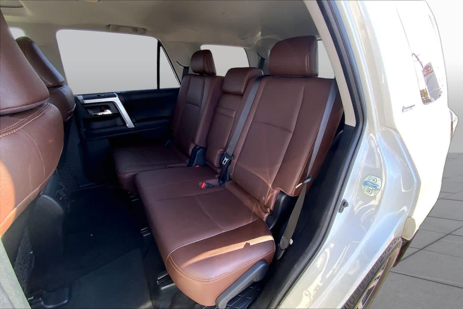 Used 2021 Blizzard Pearl Toyota Limited image 21