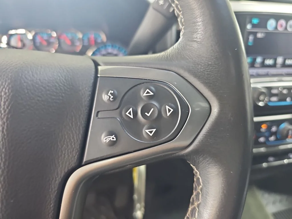 Used 2016 Black Chevrolet LT image 22