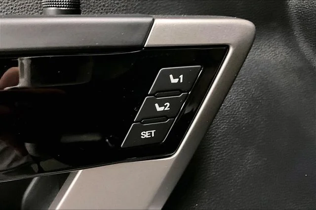 2023 Toyota Tundra Limited - Photo 31