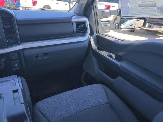 New 2026 Oxford White Ford F-250® XLT image 17