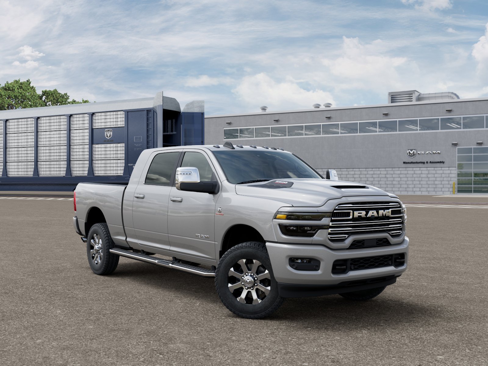 New 2026 Silver-Zynith Exterior Paint RAM LARAMIE image 3
