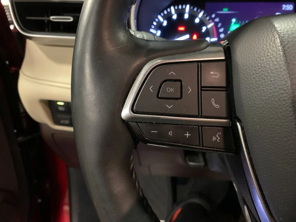 Used 2020 Red Toyota Platinum image 32