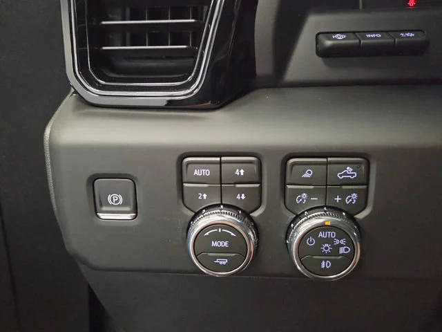 New 2026 Sterling Metallic GMC AT4X image 32