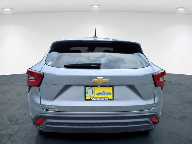 Used 2024 Gray Chevrolet LS image 10