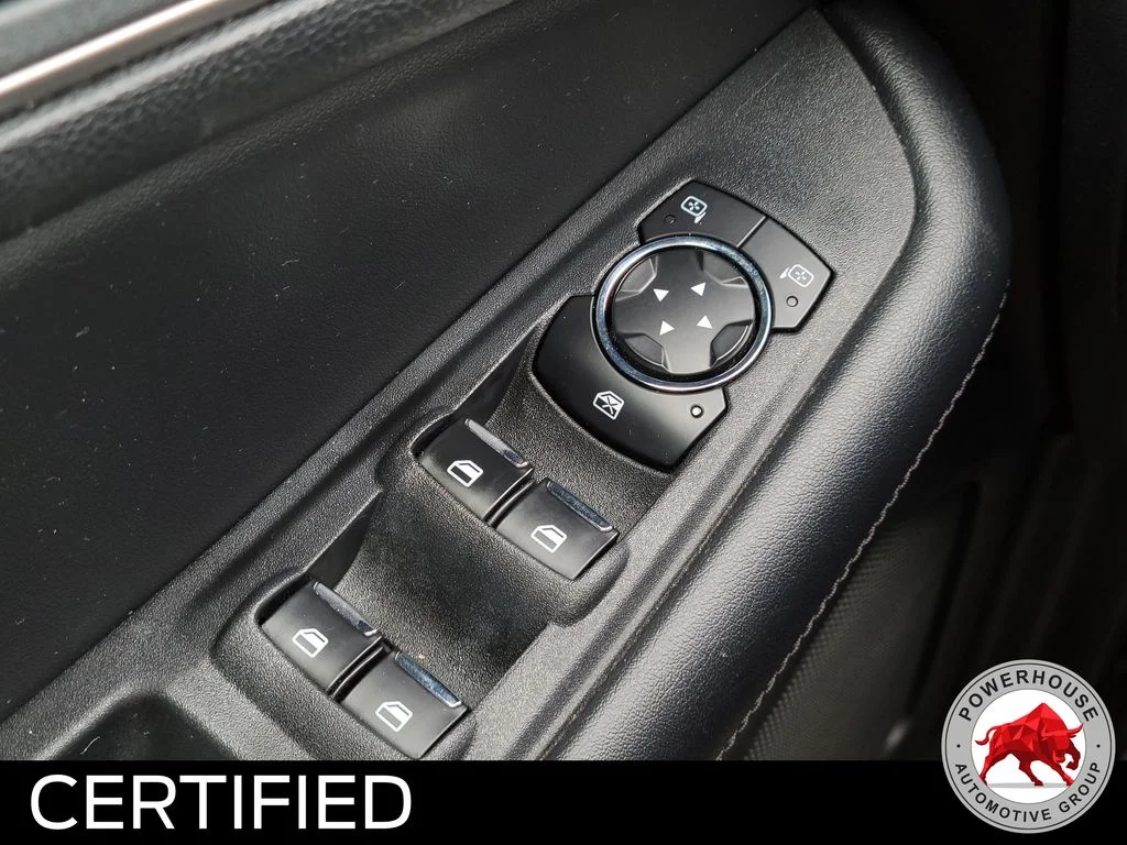 Used 2024 Silver Ford SEL image 25