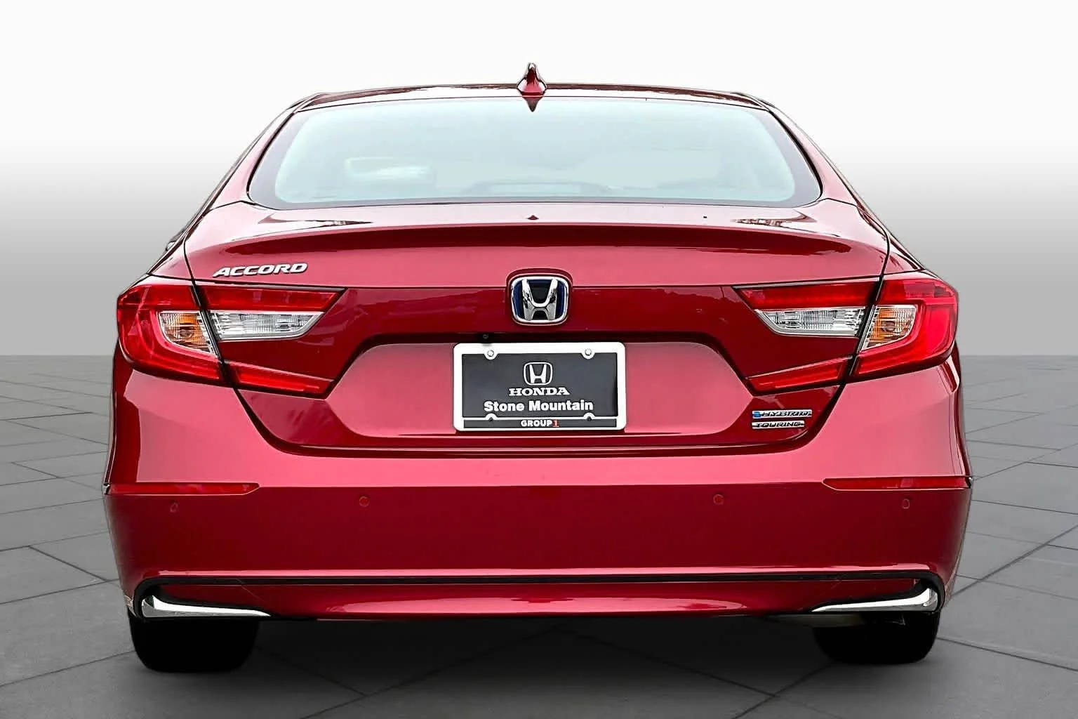 Used 2022 Radiant Red Metallic Honda Touring image 5