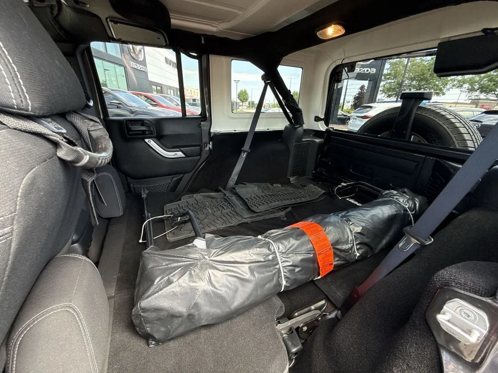 Used 2017 Gray Jeep Unlimited Rubicon image 21