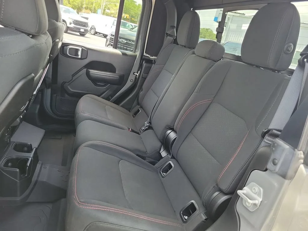 Used 2022 Gray Jeep Rubicon 4x4 image 24