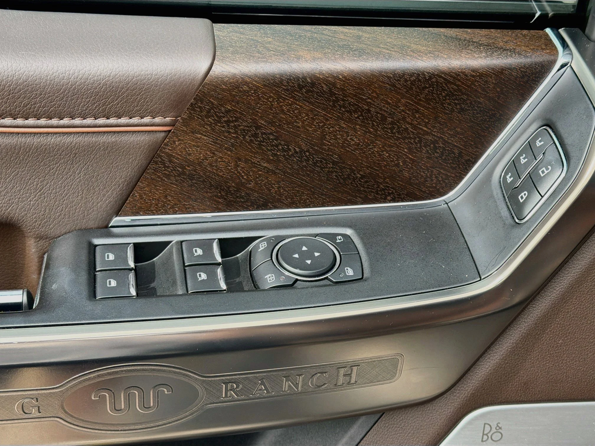 Used 2021 Agate Black Metallic Ford King Ranch image 20