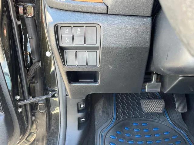 Used 2017  Honda EX image 31