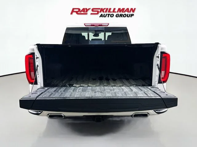 Used 2023 White GMC Denali image 27