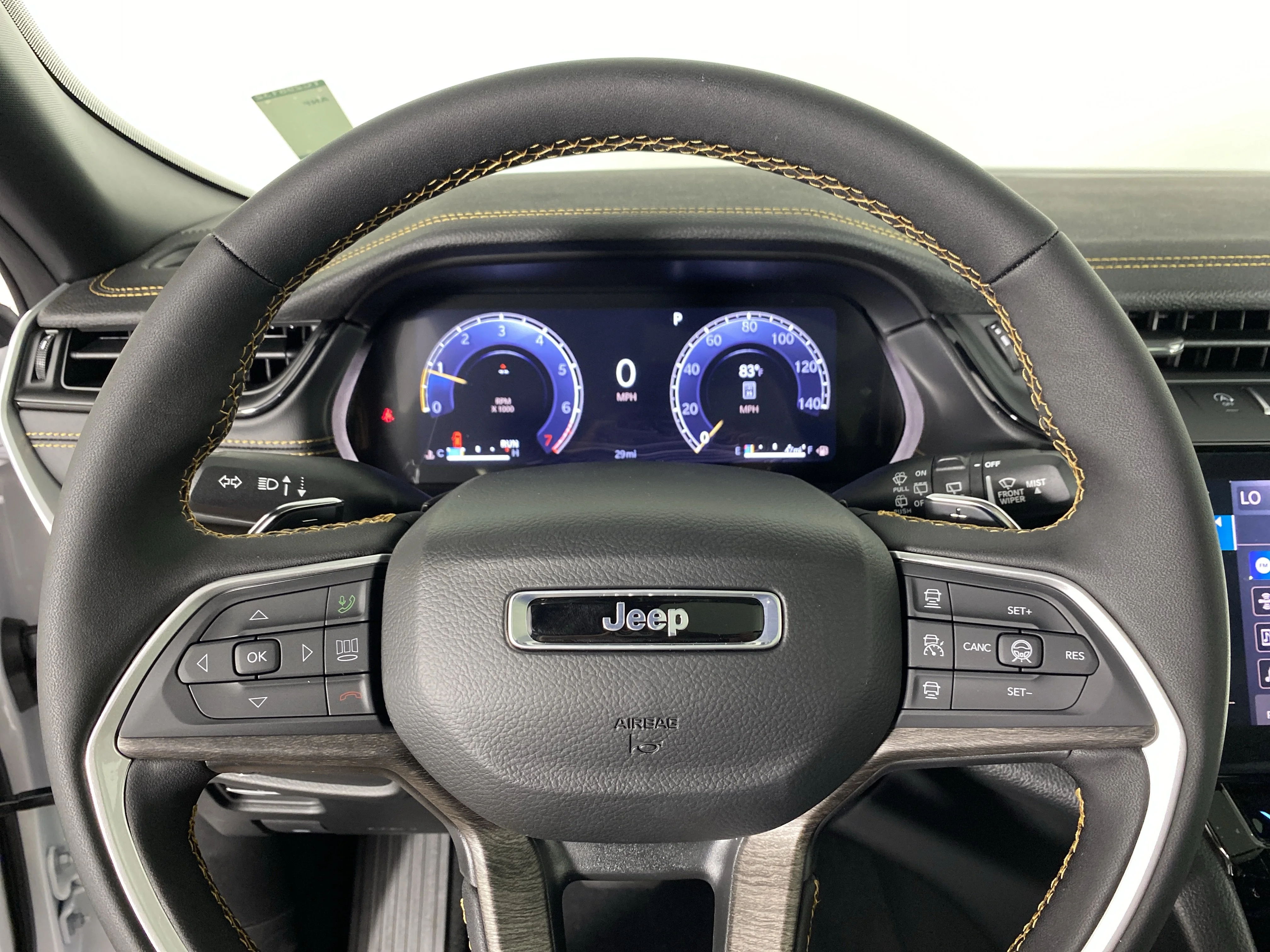 New 2026 Bright White Clear-Coat Exterior Paint Jeep  image 19
