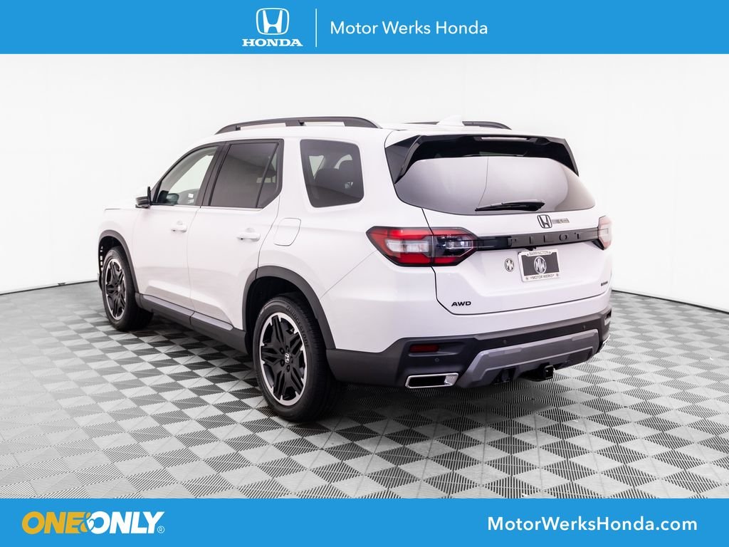 New 2026 Platinum White Pearl Honda Touring image 3