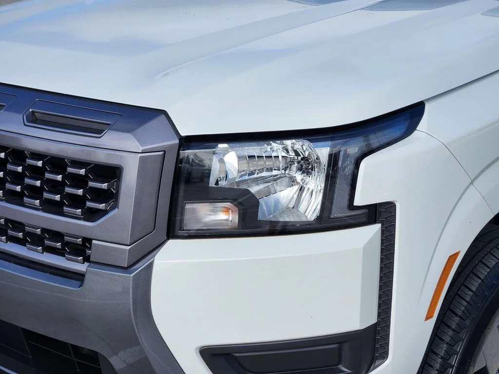 Used 2025 White Nissan SV image 7