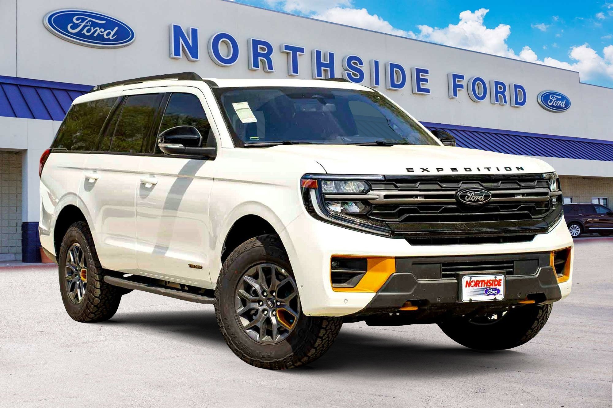 New 2025 Star White Metallic Tri-Coat Ford Tremor image 1