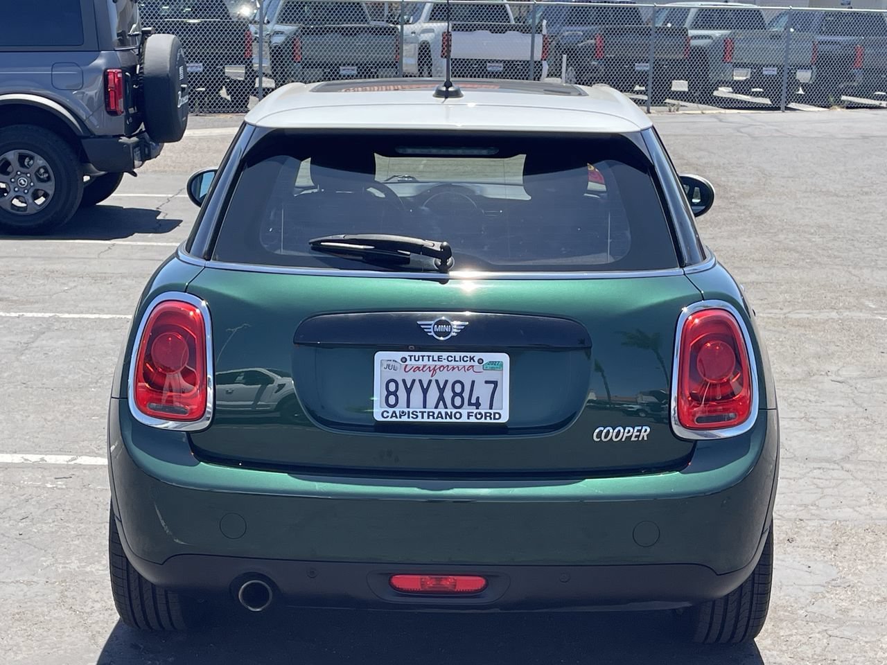 Used 2019 British Racing Green MINI Oxford Edition image 5