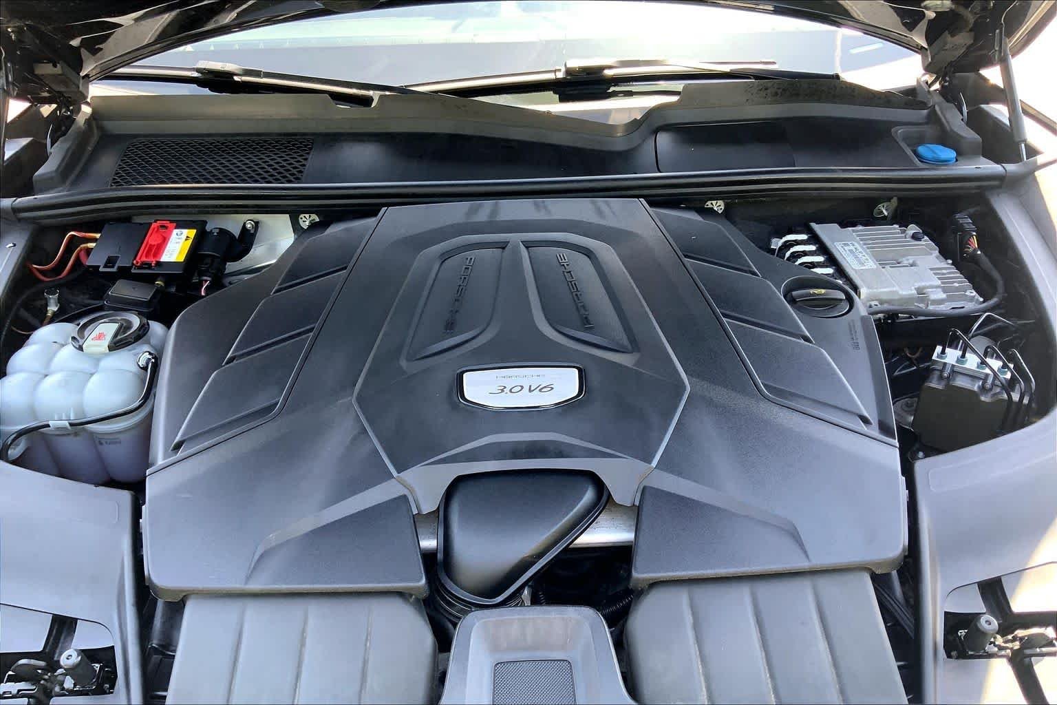 Used 2019 Black Porsche  image 31