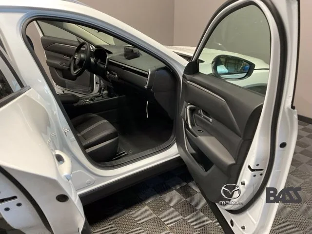 New 2026 Wind Chill Pearl Mazda 2.5 S Preferred AWD image 22