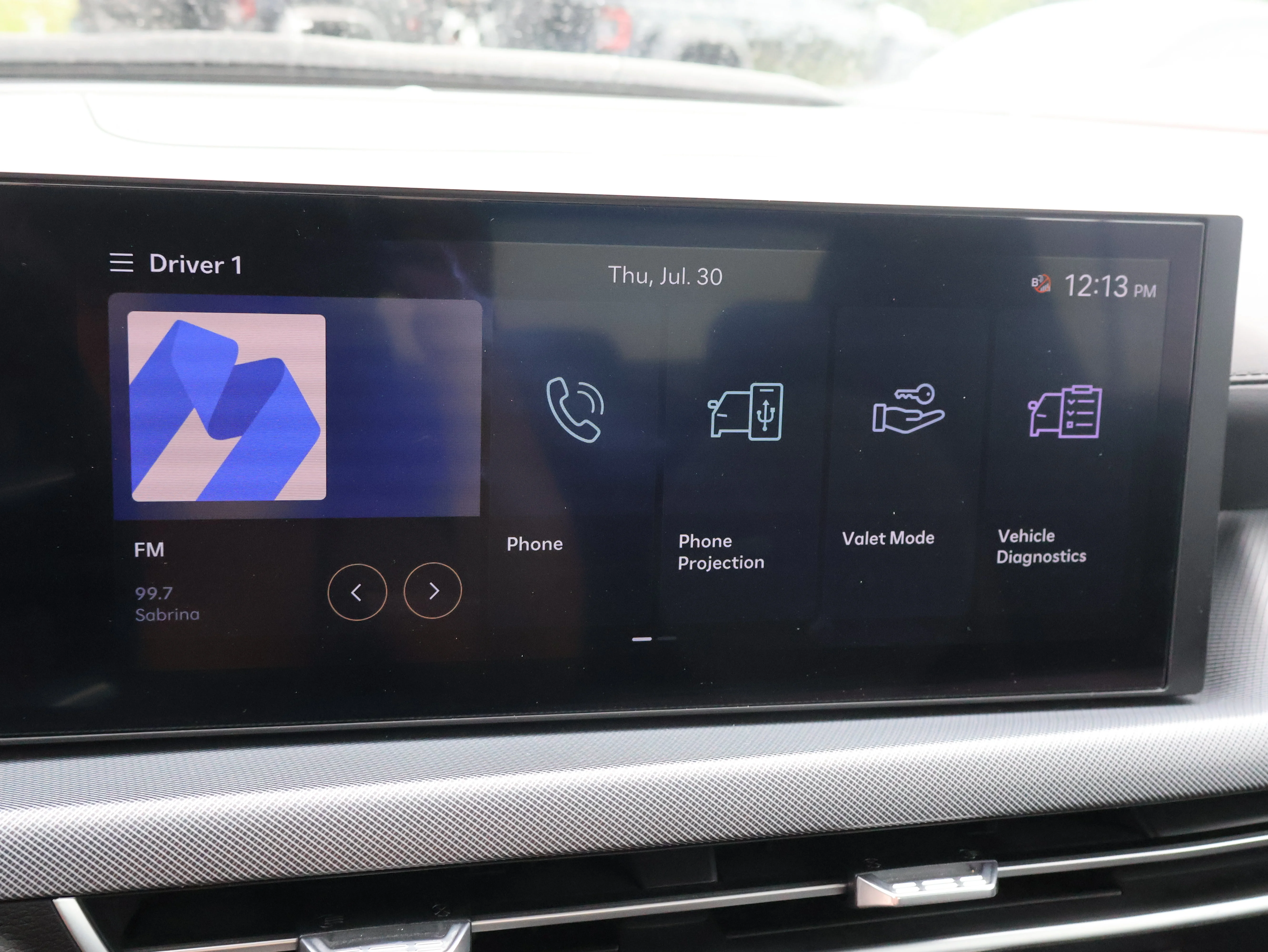 Used 2025 Aero Silver Hyundai SEL image 30