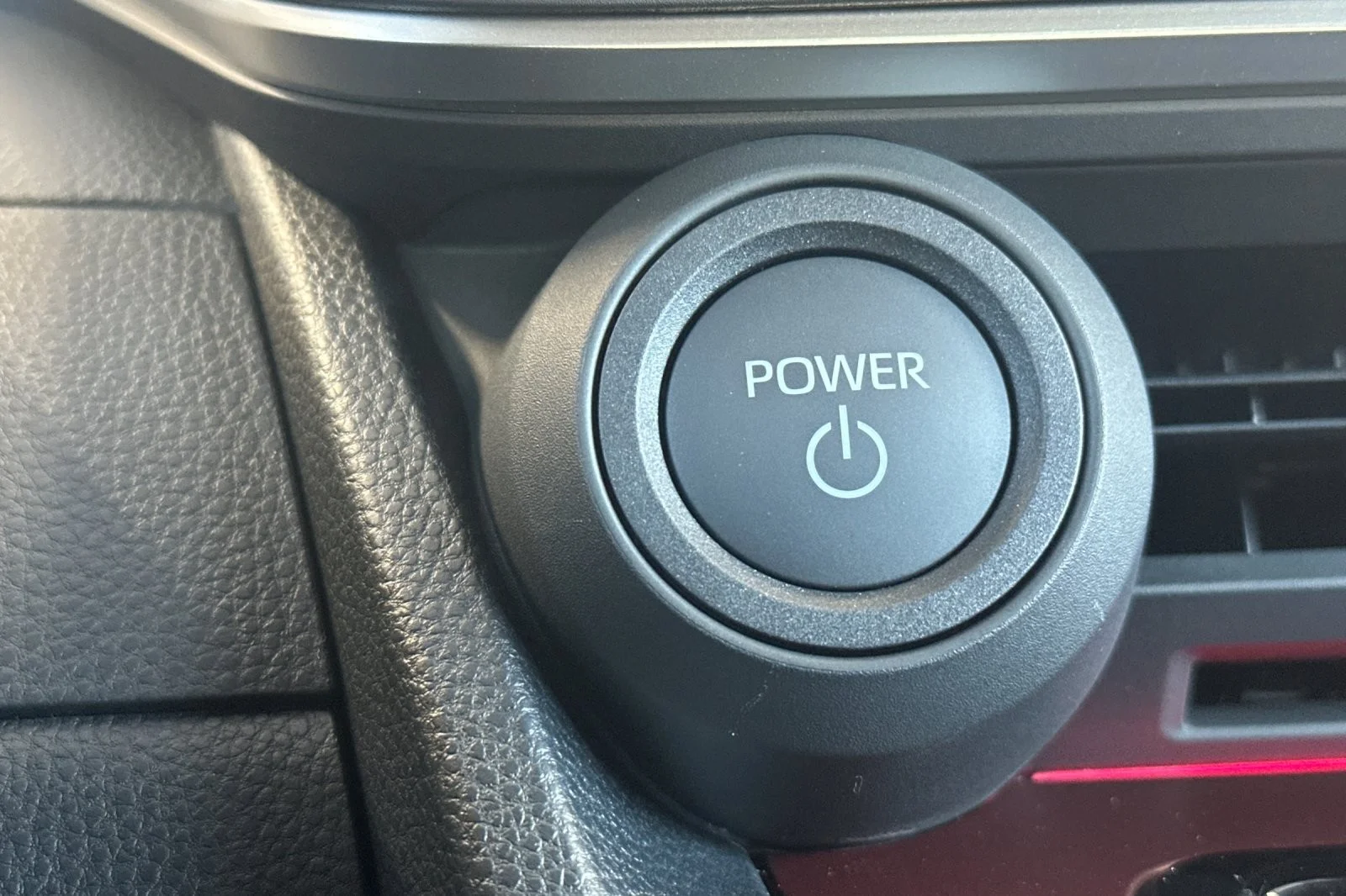New 2027 Wind Chill Pearl <sup>1</sup> Toyota  XSE image 23