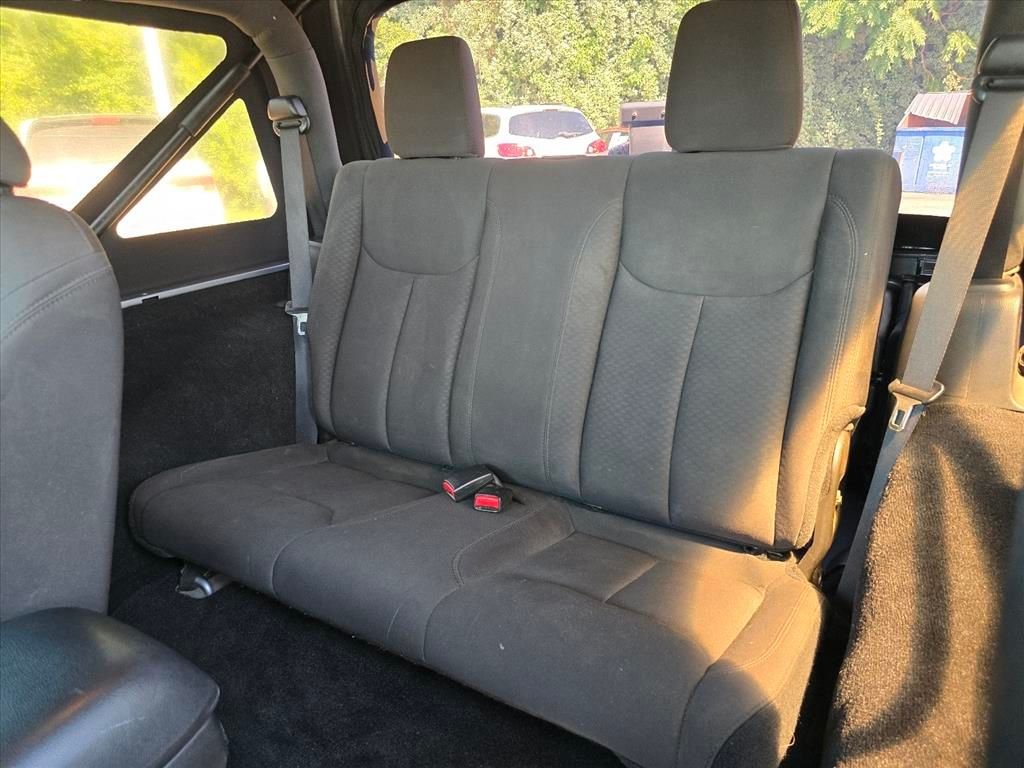 Used 2015 Silver Jeep Sport image 9