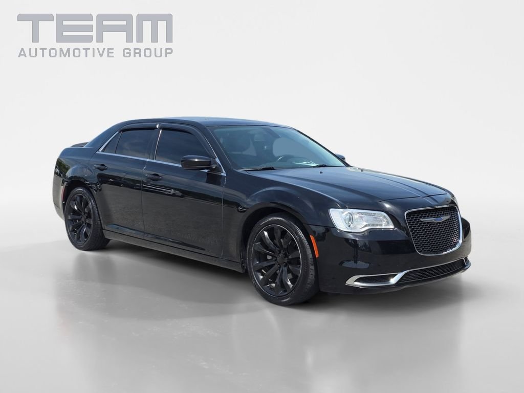 2019 Chrysler 300