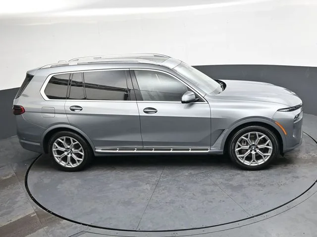Used 2024 Gray BMW xDrive40i image 25