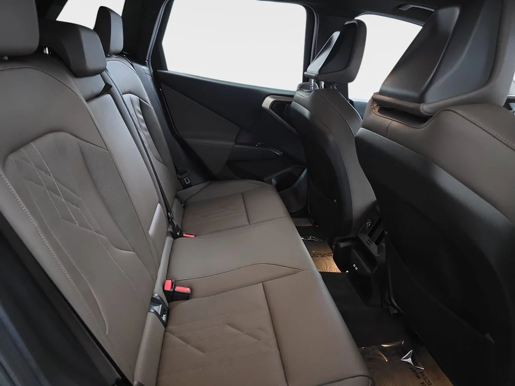 Used 2025 Skyscraper Gray Metallic BMW 30 xDrive image 13