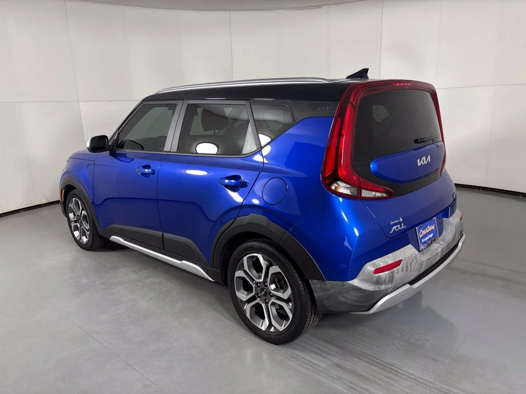 Used 2022 Blue Kia X-Line image 6