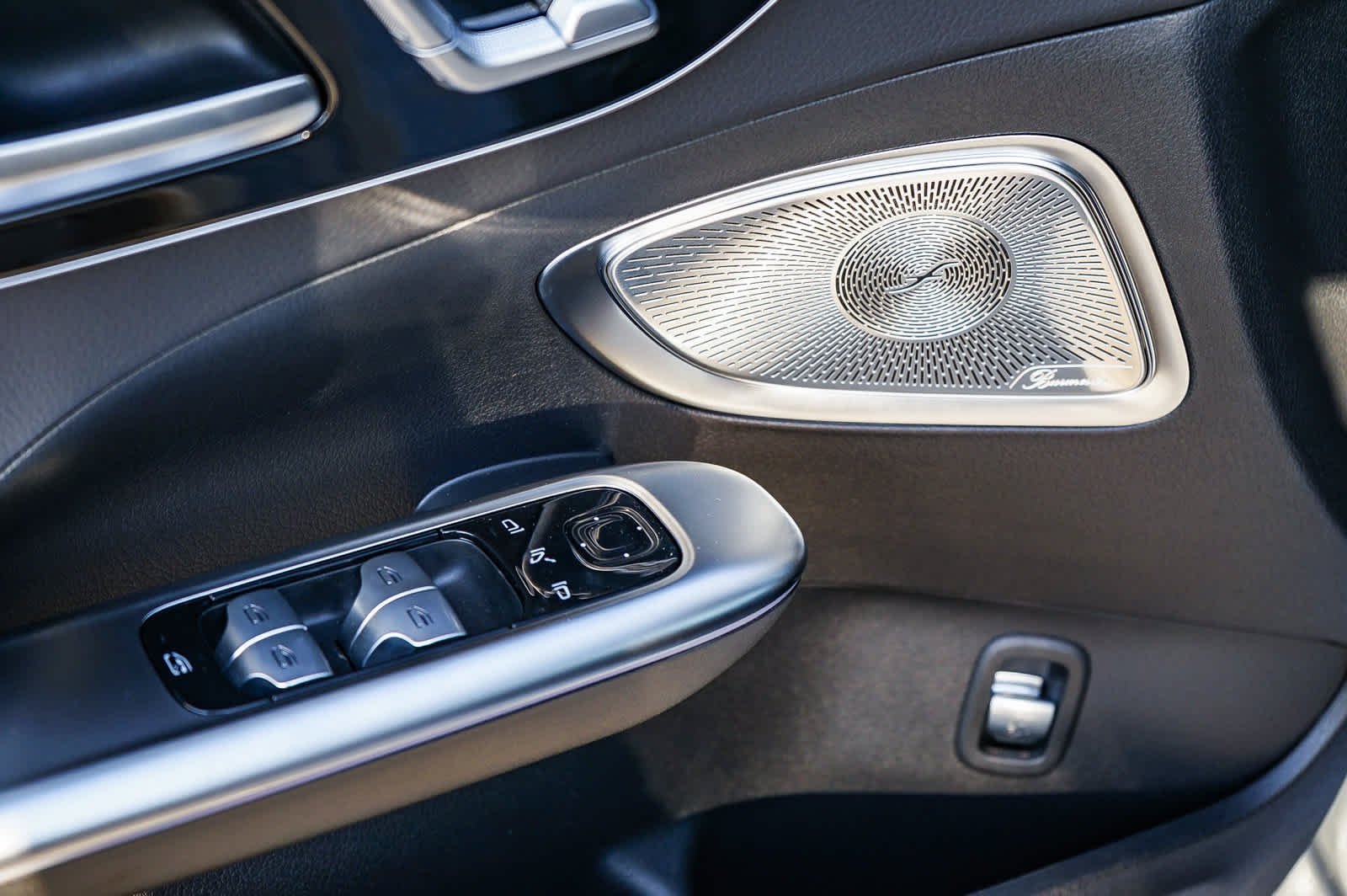 New 2026 MANUFAKTUR Alpine Grey Mercedes-Benz AMG® C 43 image 21