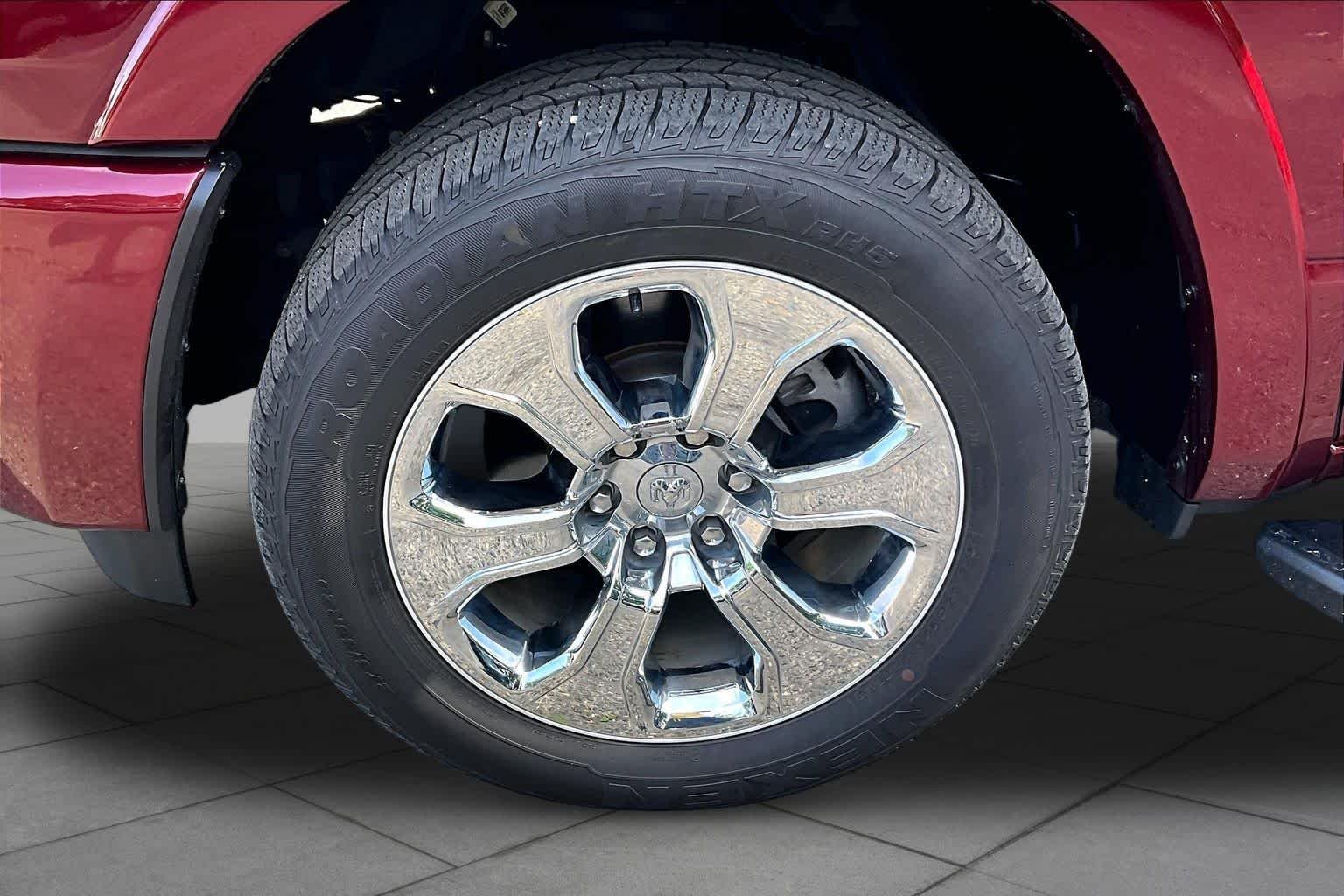 Used 2026 Delmonico Red Pearlcoat Ram Big Horn image 11