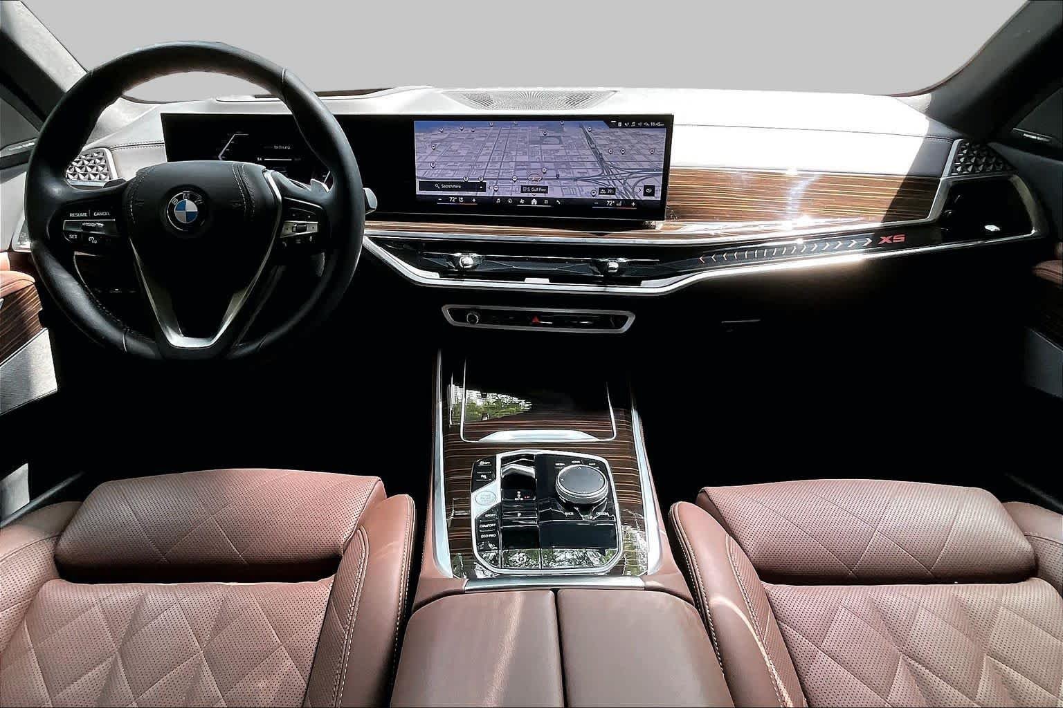 Used 2026 Skyscraper Grey Metallic BMW sDrive40i image 15
